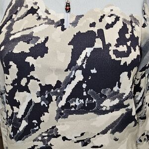 Perfect Moment Camouflage Sweatshirt - Black and Cream